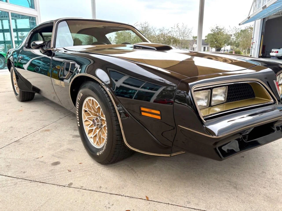 1977 Pontiac Firebird 2nd Gen - Image 20 of 31
