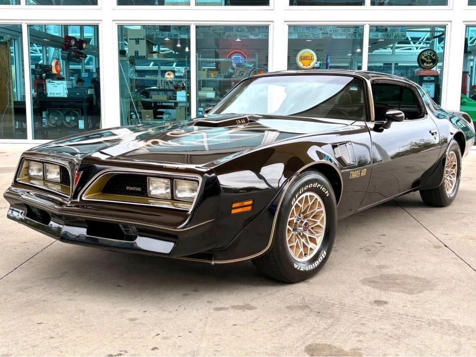 1977 Pontiac Firebird 2nd Gen - Image 12 of 31