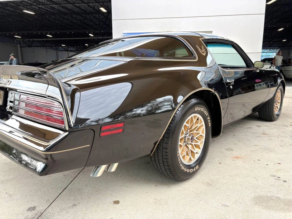 1977 Pontiac Firebird 2nd Gen - Image 17 of 31