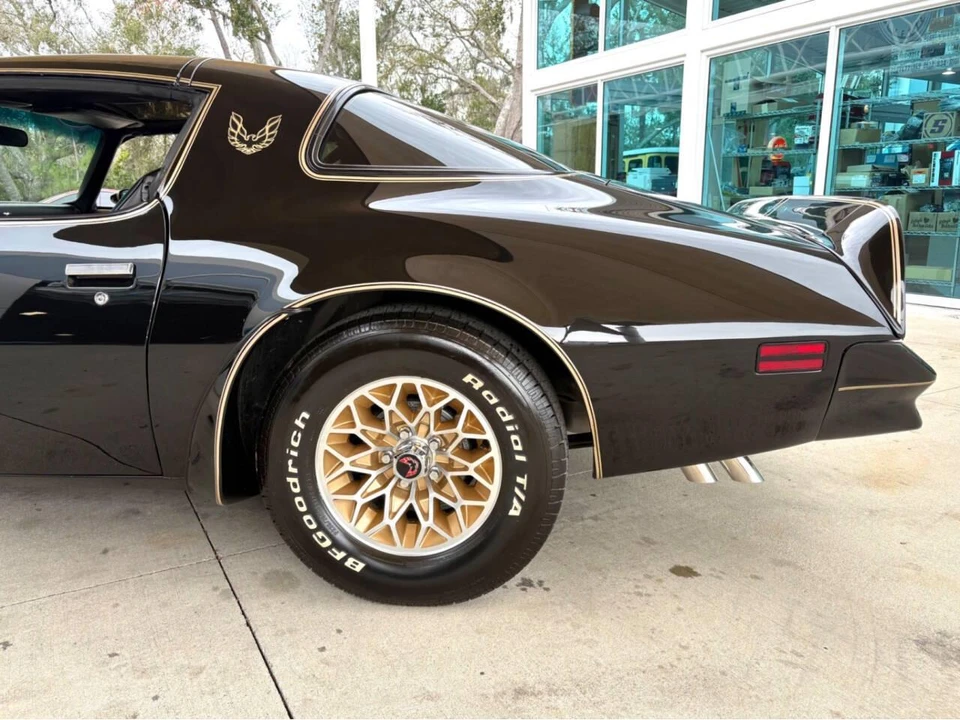 1977 Pontiac Firebird 2nd Gen - Image 23 of 31