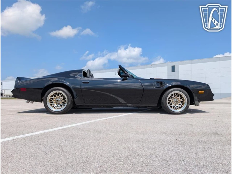 1977 Pontiac Firebird 2nd Gen - Image 18 of 31