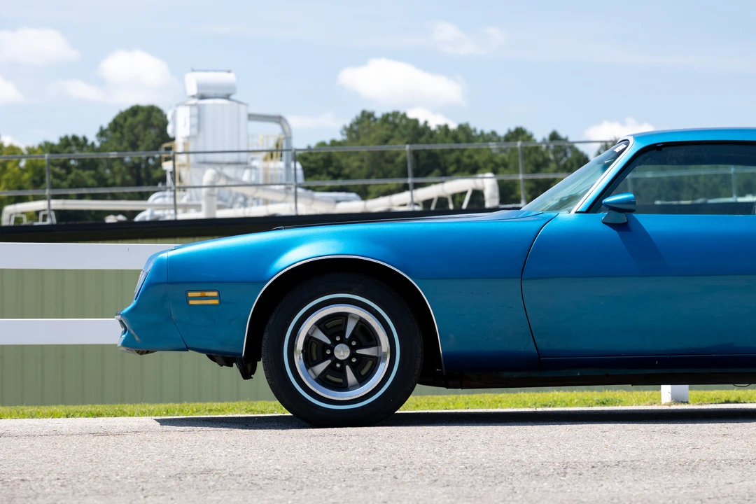 1977 Pontiac Firebird Formula 2nd Gen - Image 17 of 31