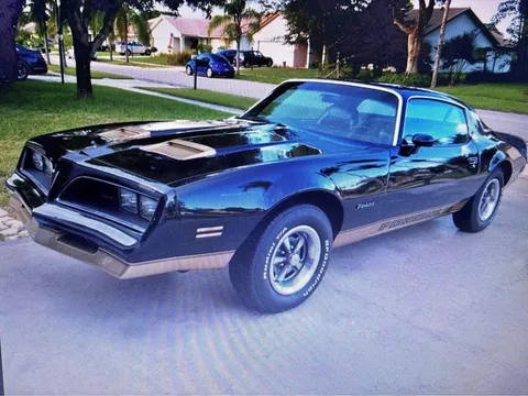 1977 Pontiac Firebird Formula Coupe 2D