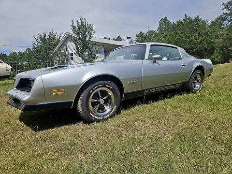 1977 Pontiac Firebird Formula Coupe 2D