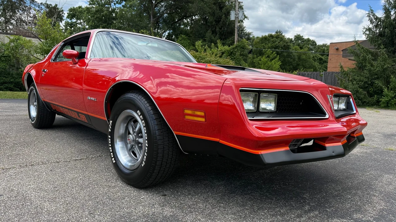 1977 Pontiac Firebird Formula 2nd Gen - Image 11 of 31