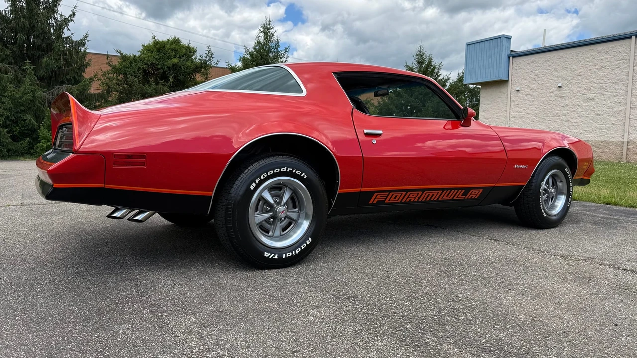 1977 Pontiac Firebird Formula 2nd Gen - Image 18 of 31