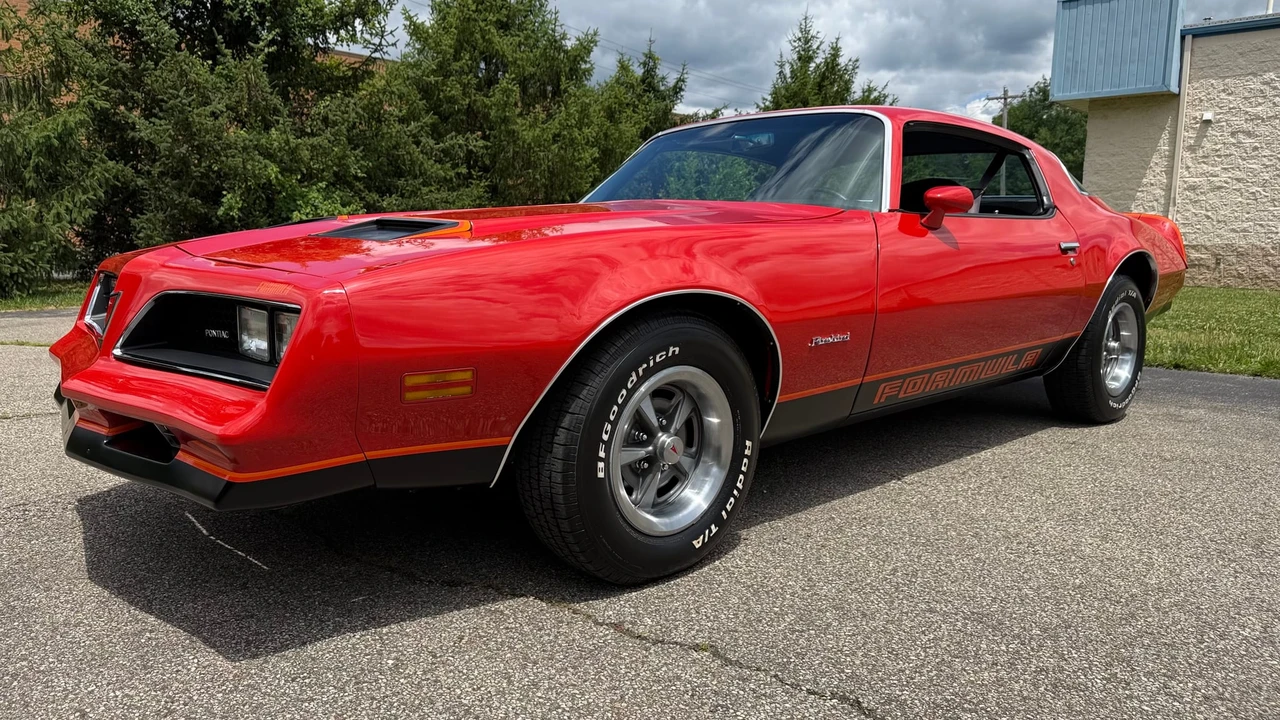 1977 Pontiac Firebird Formula 2nd Gen - Image 2 of 31