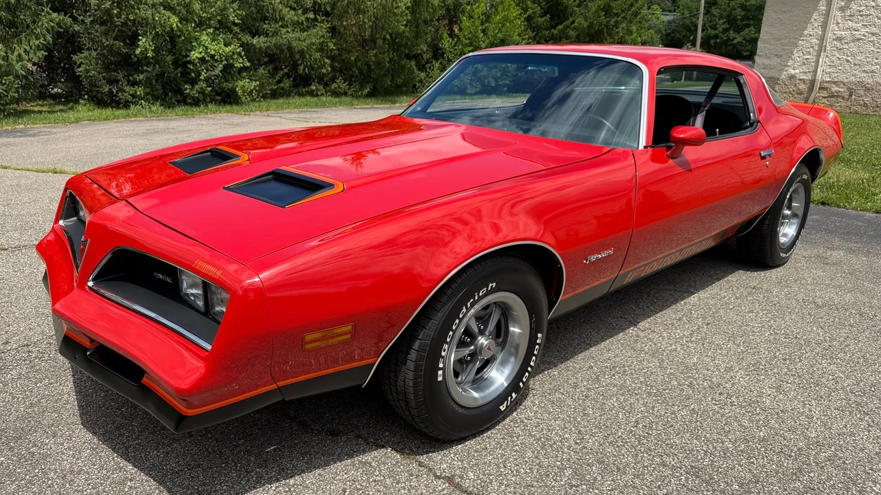 1977 Pontiac Firebird Formula 2nd Gen - Image 4 of 31