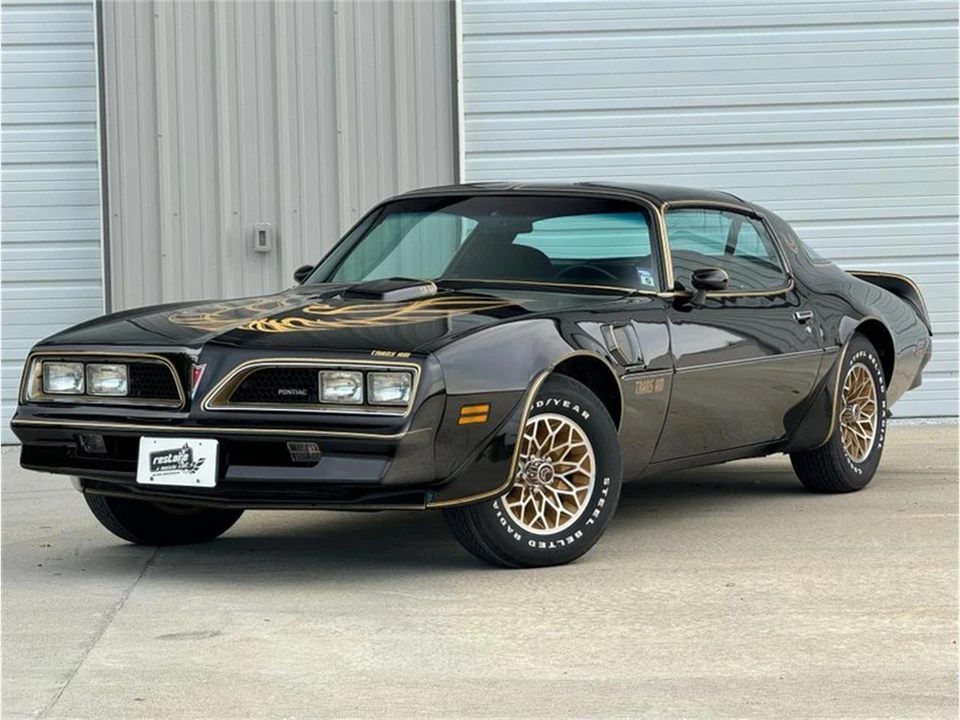 1977 Pontiac Firebird Trans Am 2nd Gen - Image 11 of 31