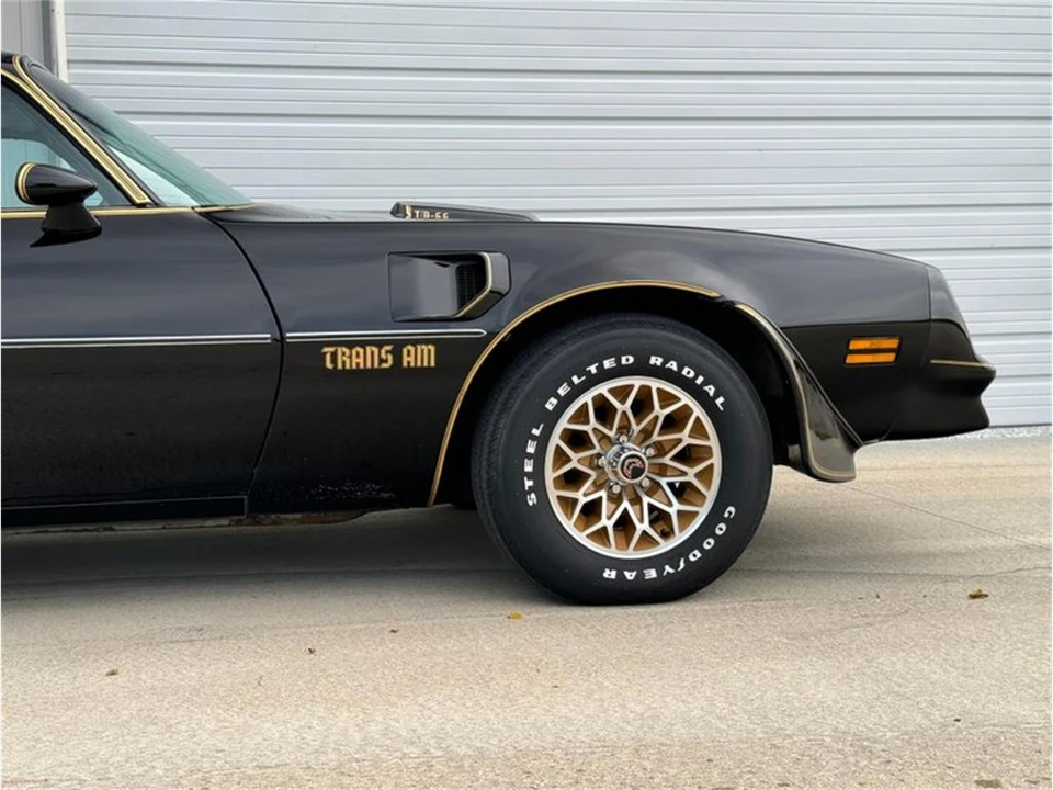 1977 Pontiac Firebird Trans Am 2nd Gen - Image 21 of 31