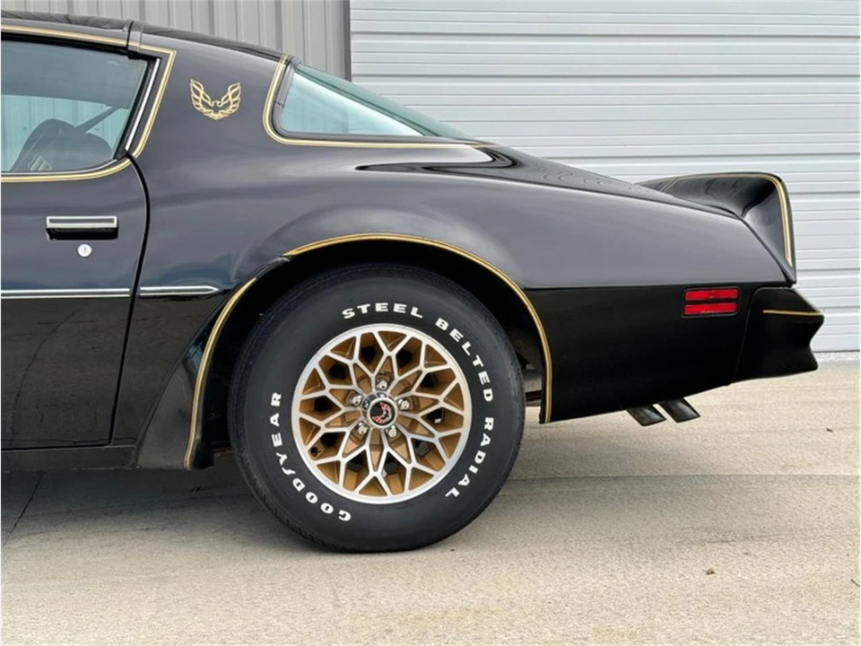 1977 Pontiac Firebird Trans Am 2nd Gen - Image 27 of 31