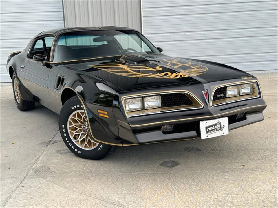1977 Pontiac Firebird Trans Am 2nd Gen - Image 4 of 31