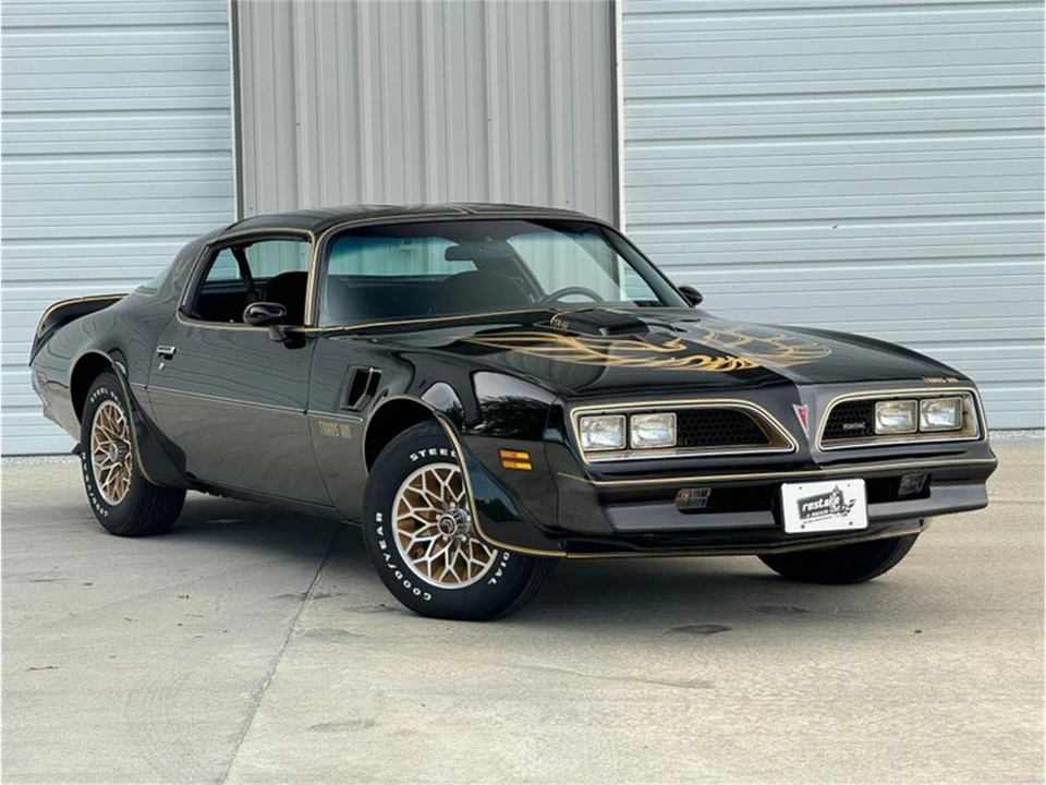 1977 Pontiac Firebird Trans Am 2nd Gen - Image 5 of 31
