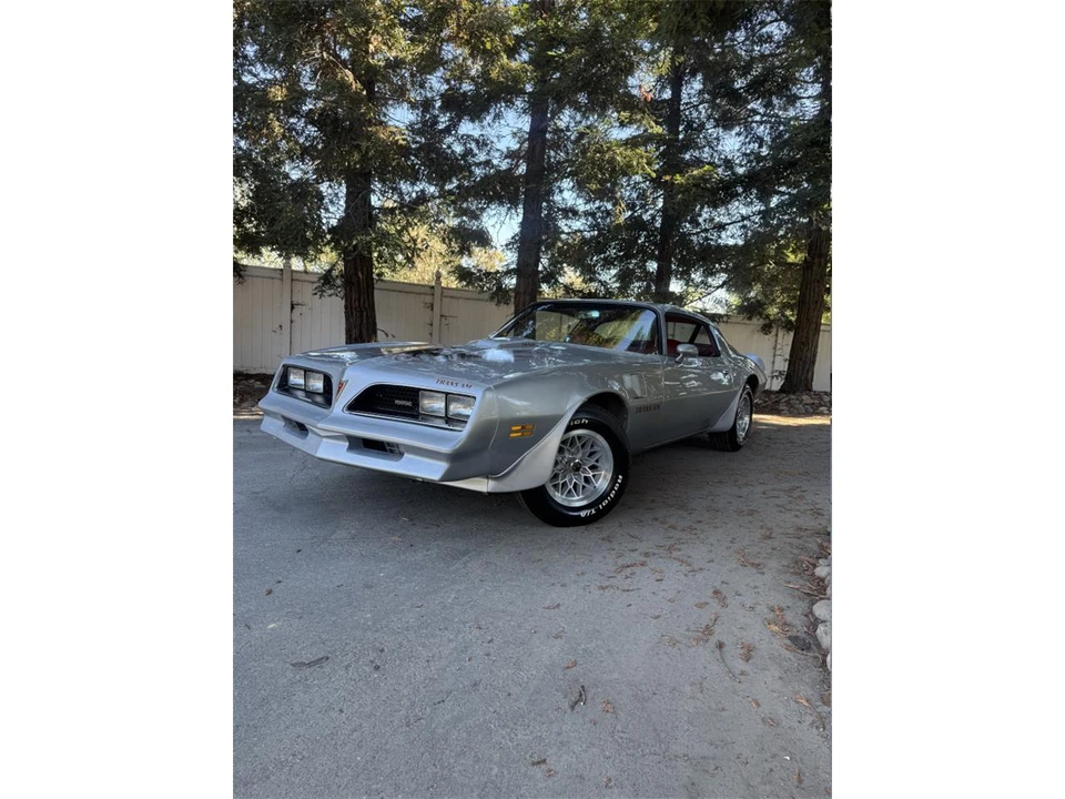 1977 Pontiac Firebird Trans Am 2nd Gen - Image 6 of 21