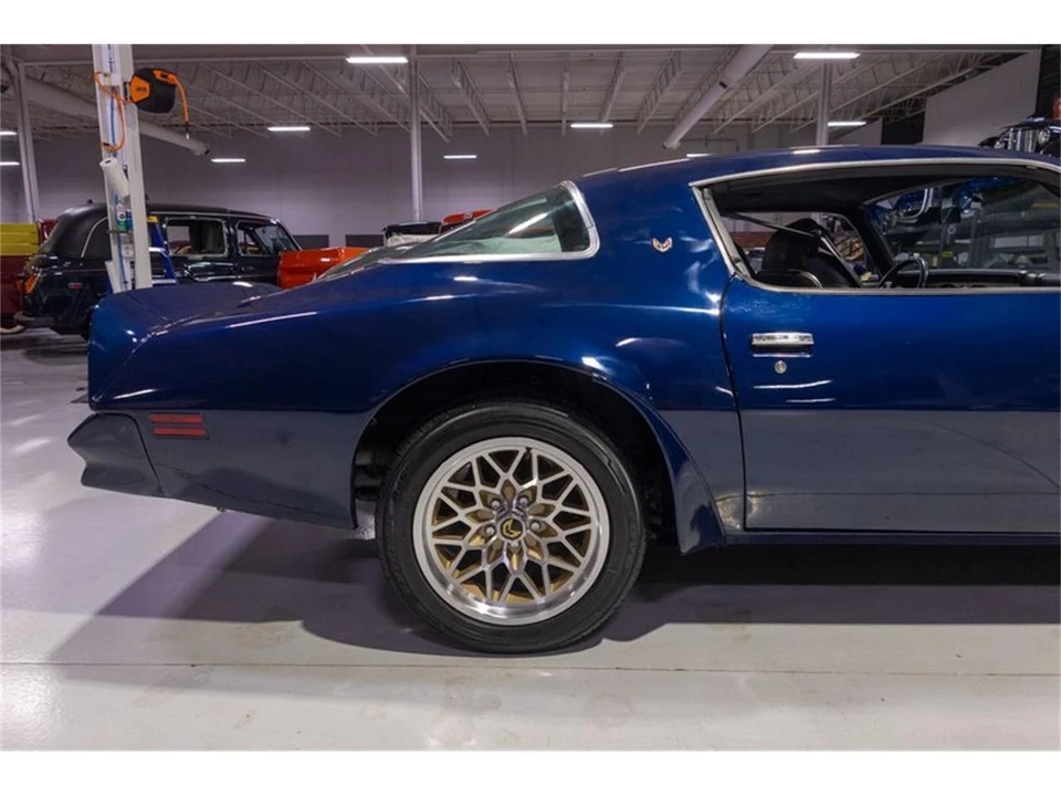 1977 Pontiac Firebird Trans Am 2nd Gen - Image 23 of 31