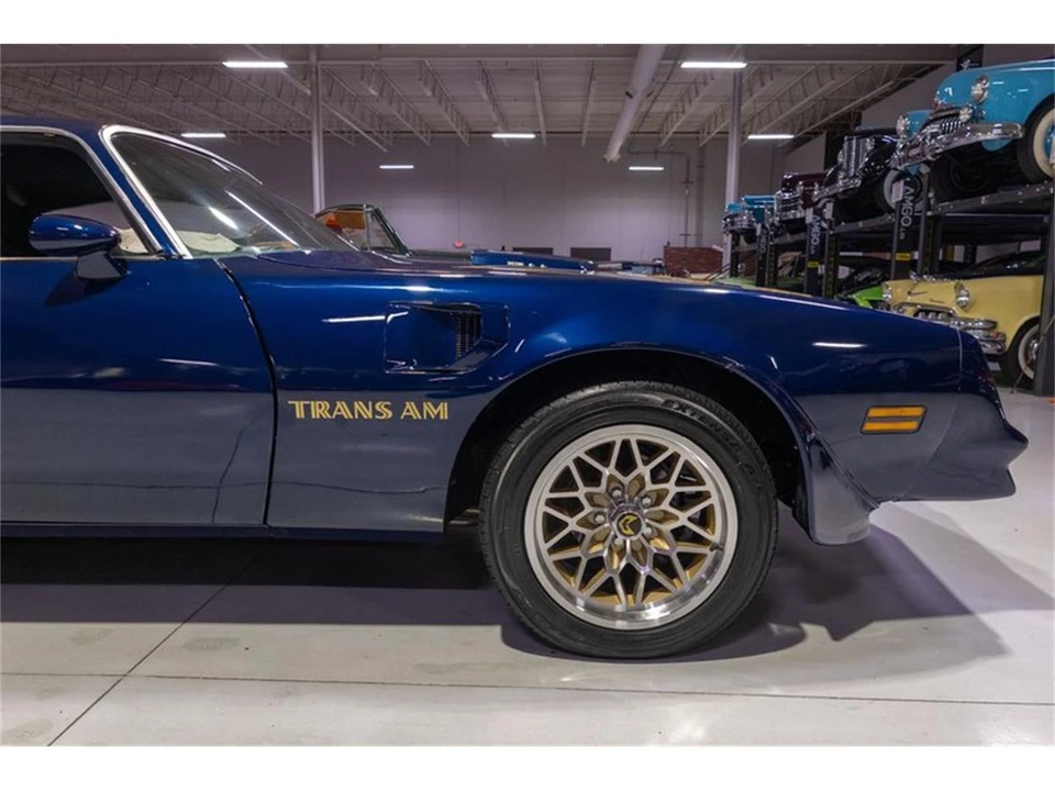 1977 Pontiac Firebird Trans Am 2nd Gen - Image 25 of 31