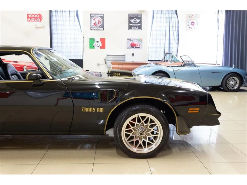 1977 Pontiac Firebird Trans Am 2nd Gen - Image 23 of 31