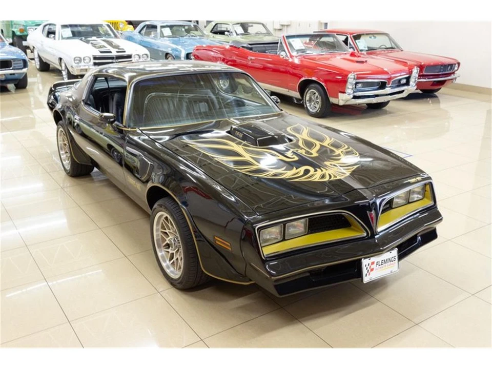1977 Pontiac Firebird Trans Am 2nd Gen - Image 28 of 31
