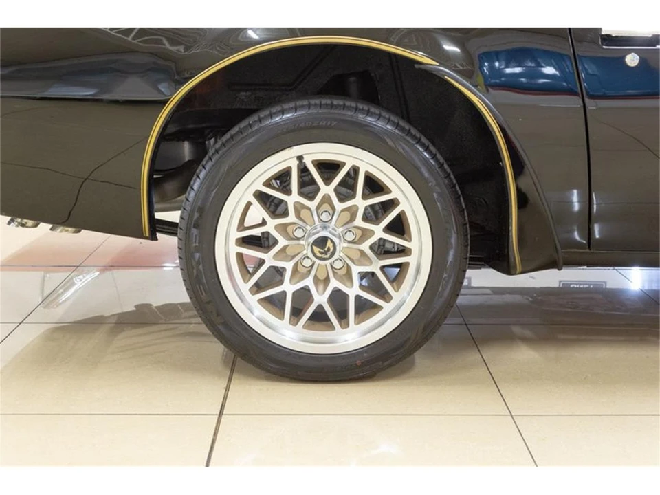 1977 Pontiac Firebird Trans Am 2nd Gen - Image 24 of 31