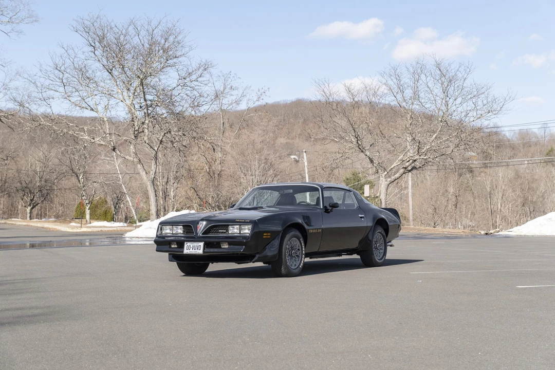 1977 Pontiac Firebird Trans Am 2nd Gen - Image 2 of 31