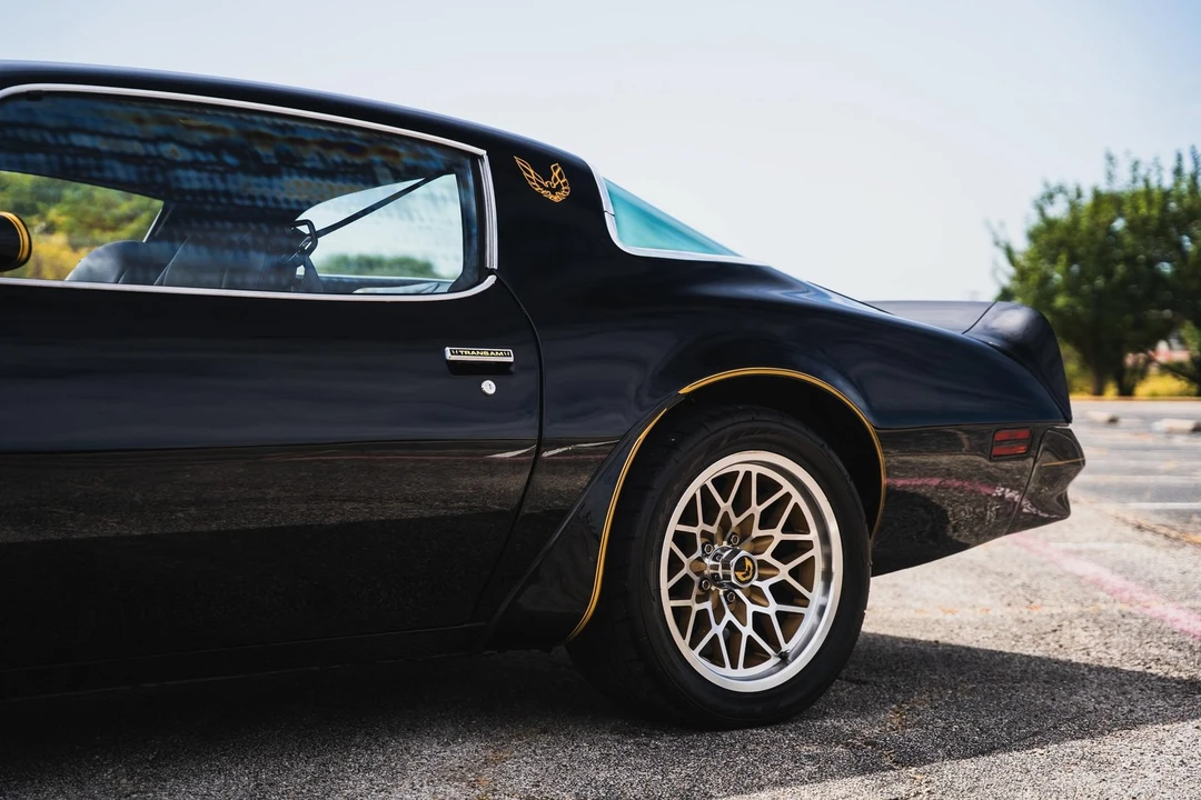 1977 Pontiac Firebird Trans Am 2nd Gen - Image 15 of 31