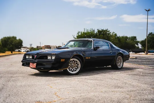 1977 Pontiac Firebird Trans Am LS 5.3 Restomod