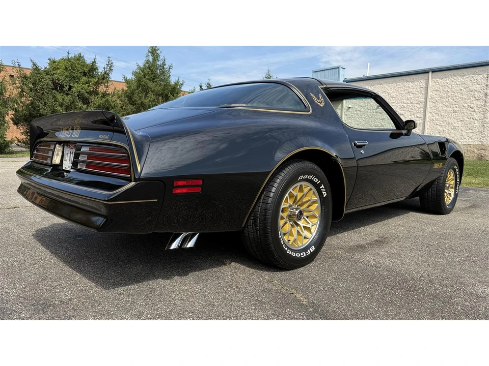1977 Pontiac Firebird Trans Am 2nd Gen - Image 4 of 31