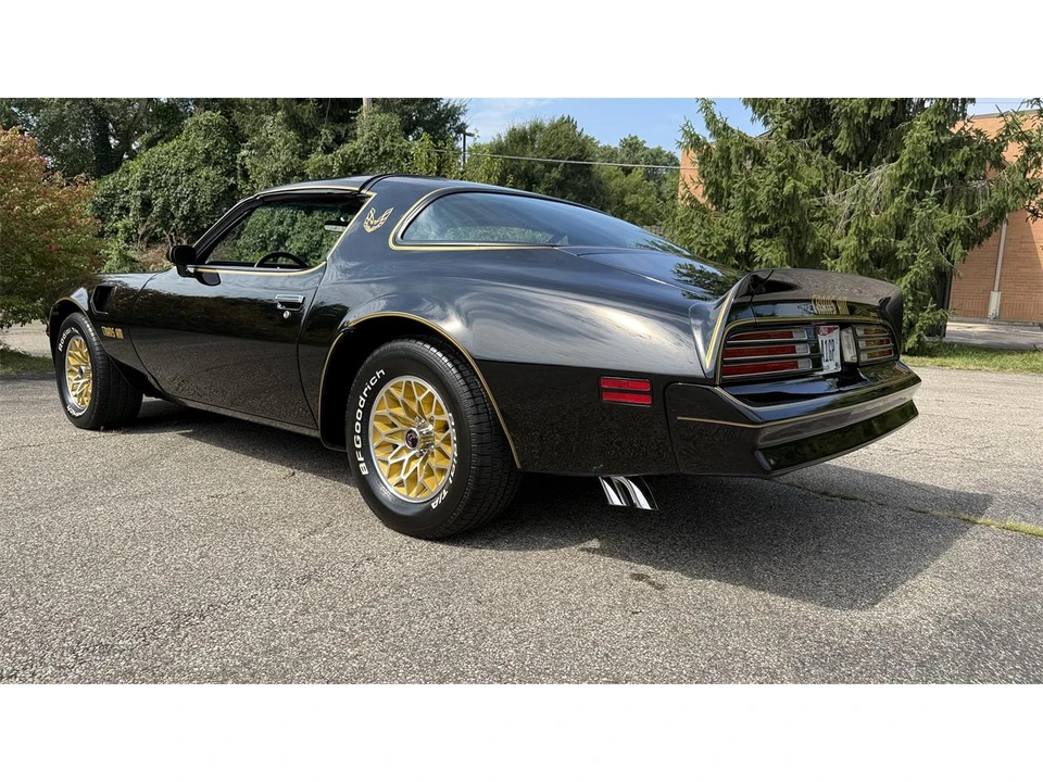 1977 Pontiac Firebird Trans Am 2nd Gen - Image 20 of 31