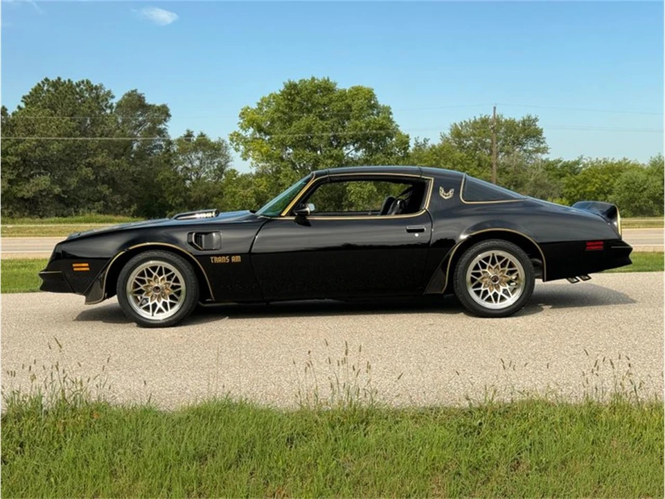 1977 Pontiac Firebird Trans Am 2nd Gen - Image 25 of 31