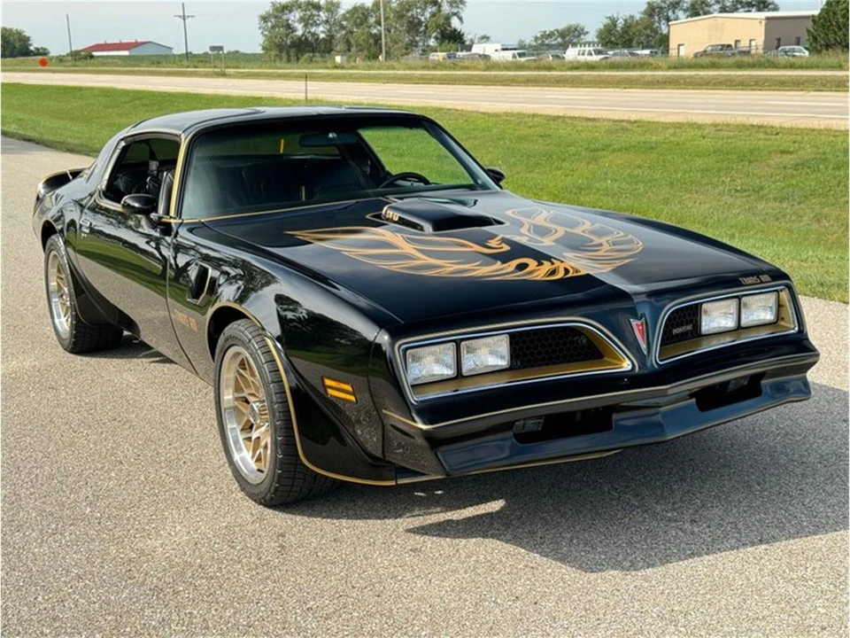 1977 Pontiac Firebird Trans Am 2nd Gen - Image 3 of 31