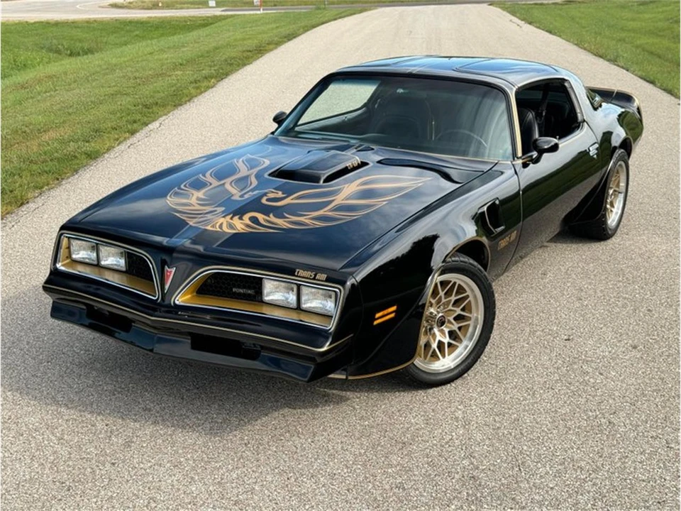 1977 Pontiac Firebird Trans Am 2nd Gen - Image 11 of 31