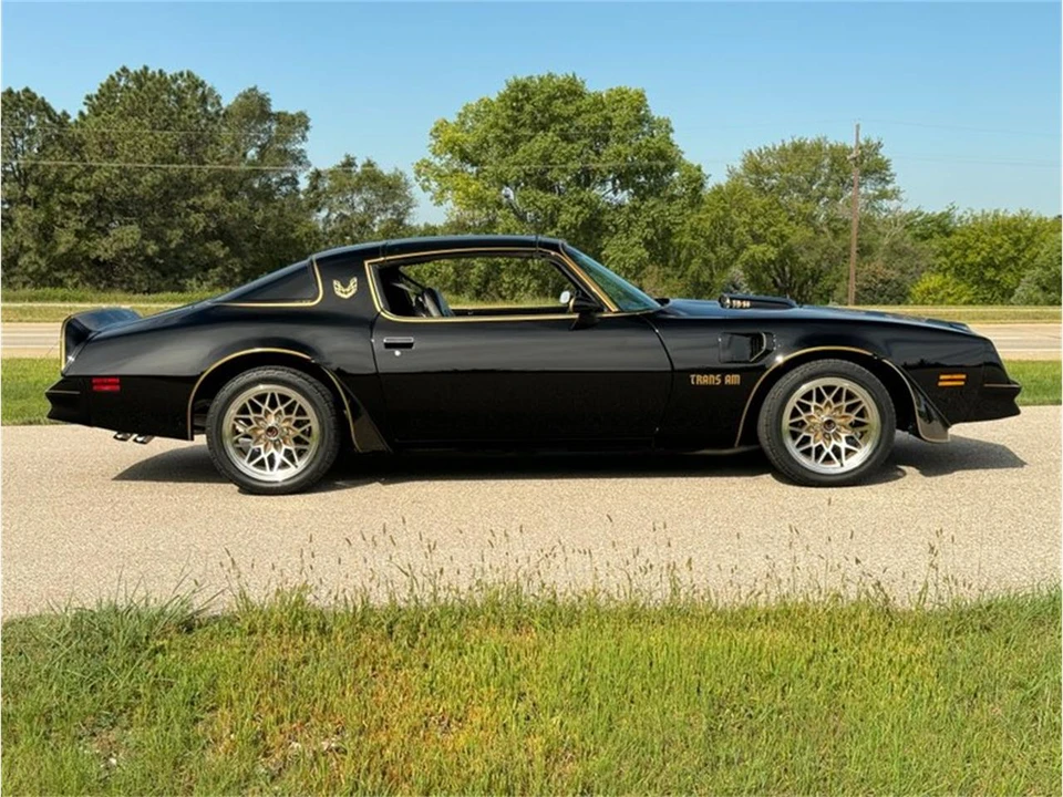 1977 Pontiac Firebird Trans Am 2nd Gen - Image 23 of 31