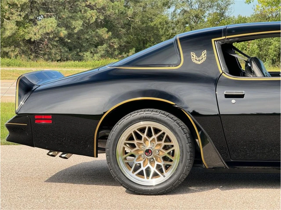 1977 Pontiac Firebird Trans Am 2nd Gen - Image 20 of 31