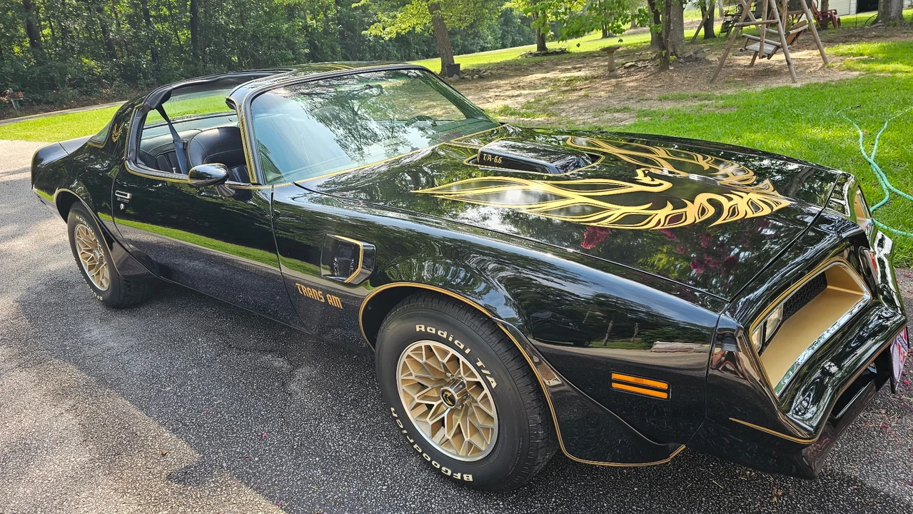 1977 Pontiac Firebird Trans Am 2nd Gen - Image 11 of 31