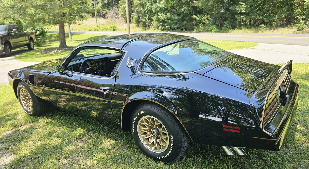 1977 Pontiac Firebird Trans Am 2nd Gen - Image 5 of 31