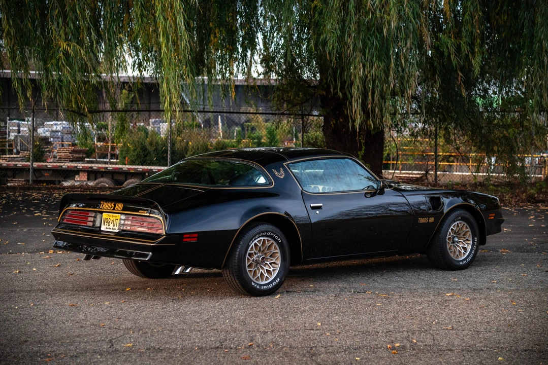 1977 Pontiac Firebird Trans Am 2nd Gen - Image 25 of 31