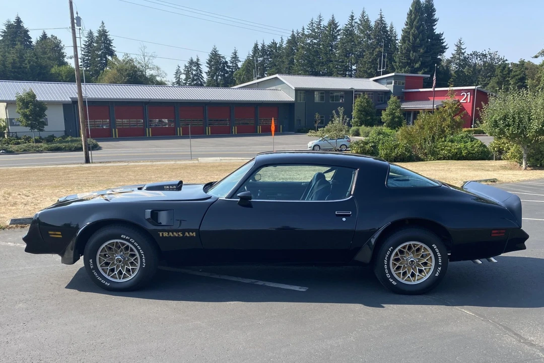 1977 Pontiac Firebird Trans Am 2nd Gen - Image 5 of 31