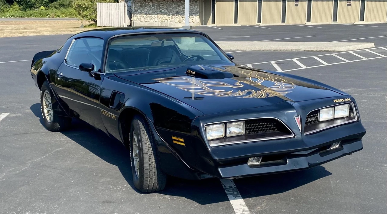 1977 Pontiac Firebird Trans Am 2nd Gen - Image 12 of 31