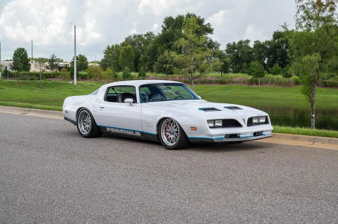 1977 Pontiac Firebird 2nd Gen - Image 9 of 21