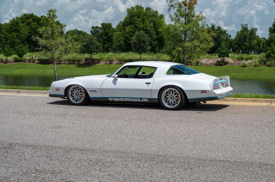 1977 Pontiac Firebird 2nd Gen - Image 19 of 21