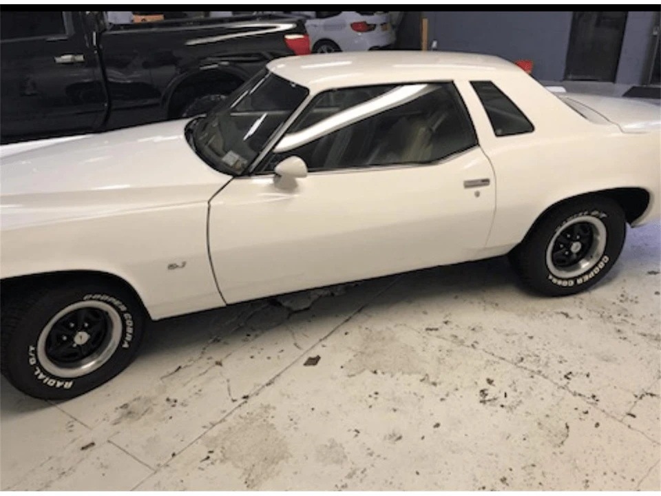 1977 Pontiac Grand Prix 3rd+ Gen - Image 2 of 15