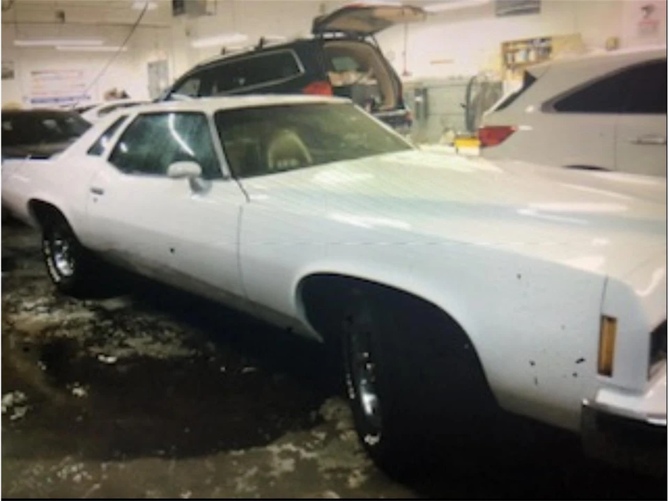 1977 Pontiac Grand Prix 3rd+ Gen - Image 5 of 15
