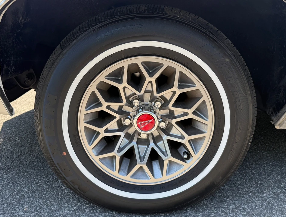 1977 Pontiac Grand Prix 3rd+ Gen - Image 19 of 22
