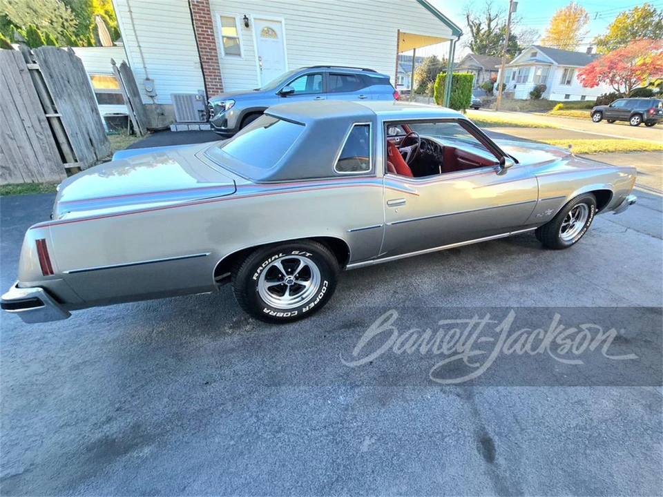 1977 Pontiac Grand Prix 3rd+ Gen - Image 3 of 5