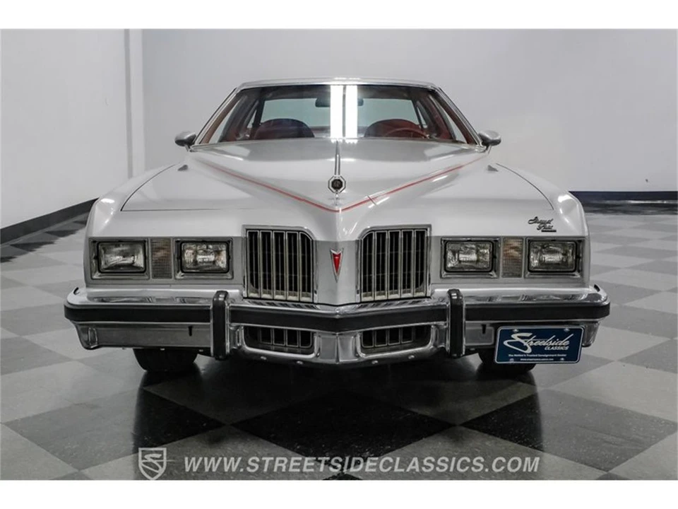 1977 Pontiac Grand Prix 3rd+ Gen - Image 18 of 31