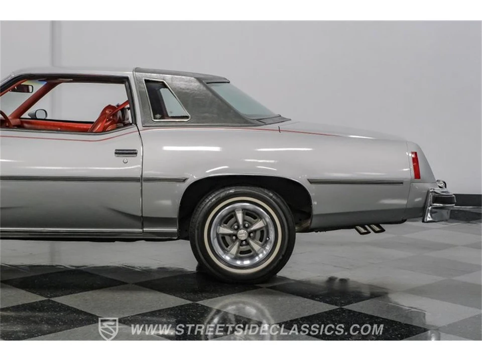 1977 Pontiac Grand Prix 3rd+ Gen - Image 24 of 31