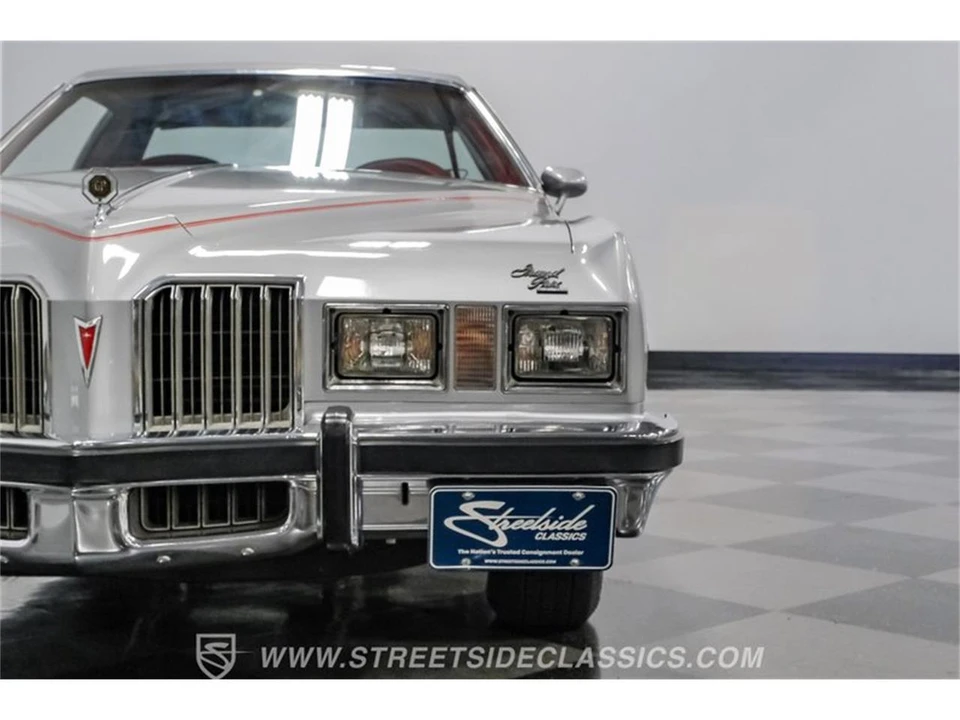 1977 Pontiac Grand Prix 3rd+ Gen - Image 20 of 31
