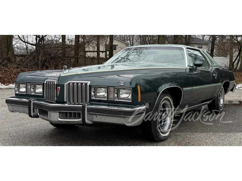 1977 Pontiac Grand Prix 3rd+ Gen - Image 2 of 5