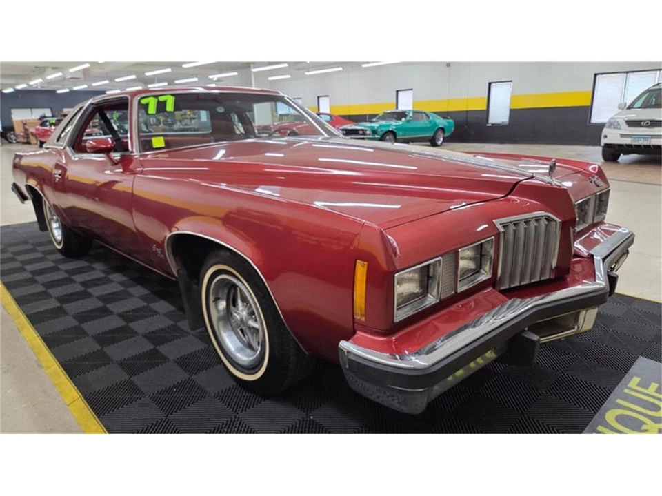 1977 Pontiac Grand Prix 3rd+ Gen - Image 3 of 31