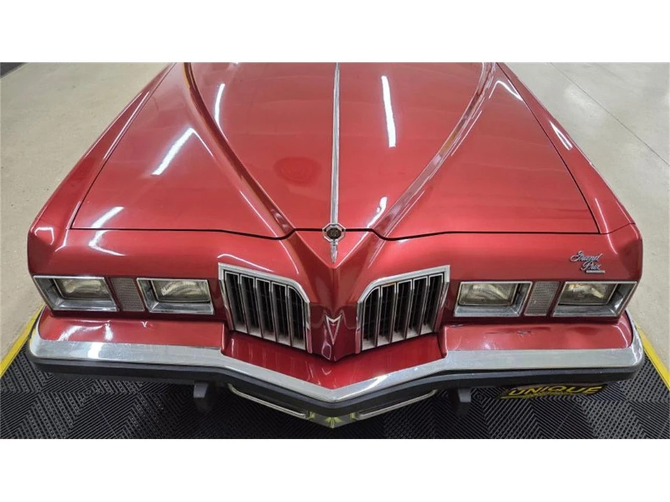 1977 Pontiac Grand Prix 3rd+ Gen - Image 12 of 31